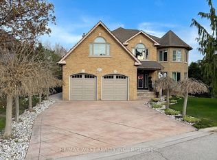 1112 Hawthorne Ct #BASEMENT, Mississauga, ON L5C 4H5