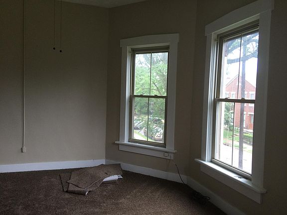 4th image of 226 James St