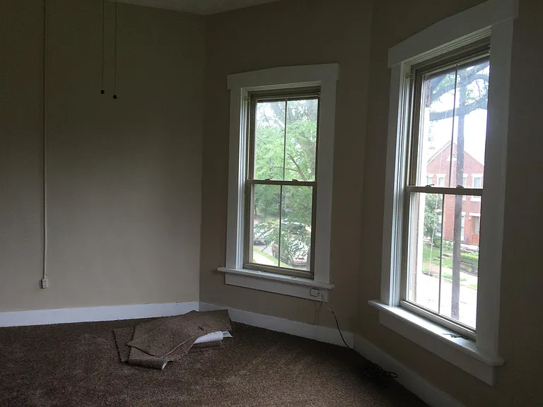 229 James St — Photo 18