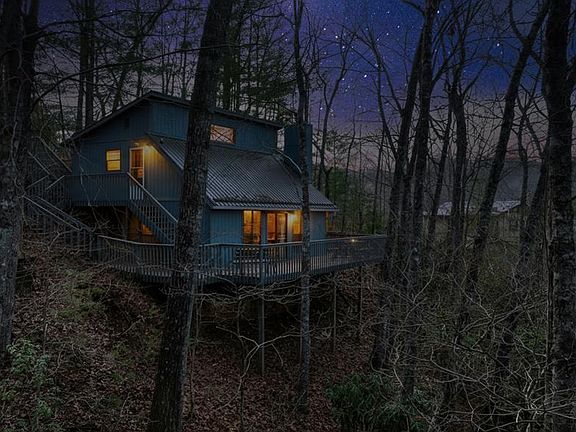 2nd image of 319 Pine Ridge Trl