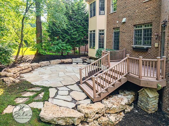 5th image of 426 W Haleys Hill Ct