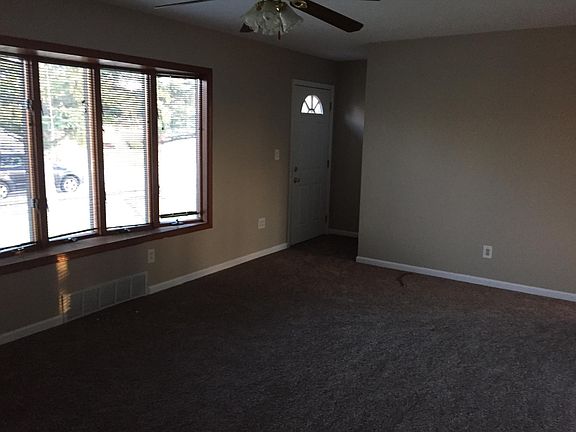3rd image of 6112 Morrow Dr