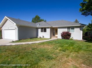 21 Ponderosa Cir, Parachute, CO 81635