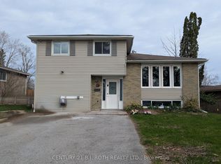 20 Meadowland Ave, Barrie, ON L4N 2Y4