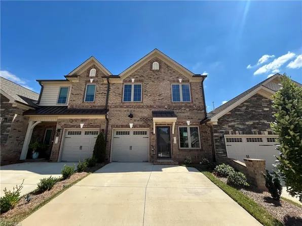 4722 Willowstone Dr, High Point, NC 27265