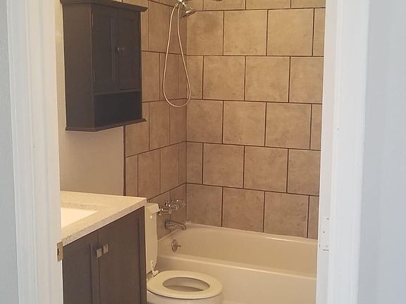 2nd image of 12505 Hardin Ct NE