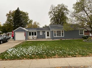 314 Pershing Rd, Columbus, NE 68601