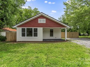 8 Hopedale Cir, Asheville, NC 28806