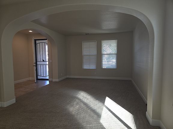 3rd image of 3369 N Redda Rd
