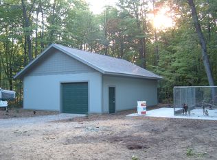 224 Sampson Rd, Sanford, MI 48657