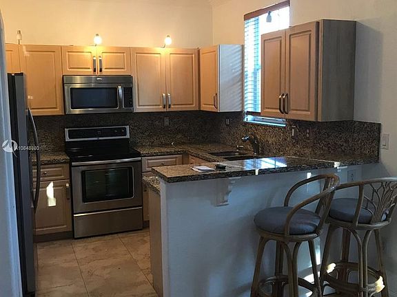 5th image of 11476 NW 77th Ln #11476