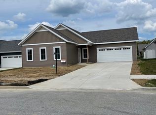 2656 Flagstone Dr, Valparaiso, IN 46385
