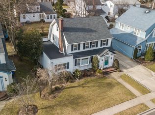 138 Vernon Ave, Rockville Centre, NY 11570