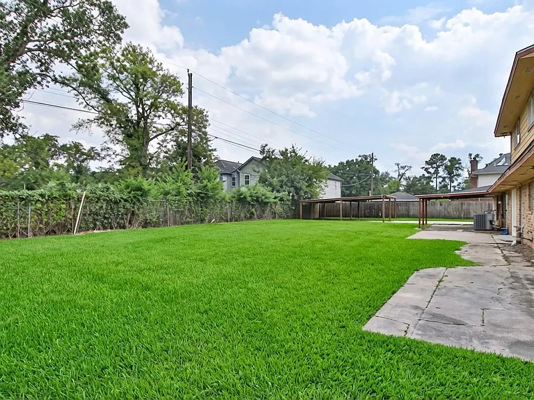6406 Ashton St — Photo 31