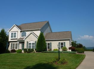 1824 Madison Dr, Coraopolis, PA