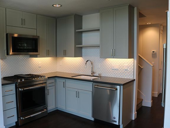 4th image of 753 Pena Dr