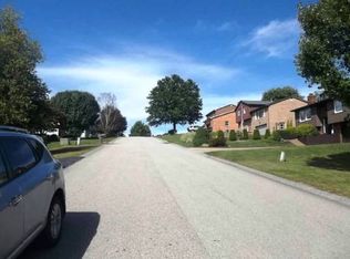 905 Beacon Valley Rd, Greensburg, PA 15601