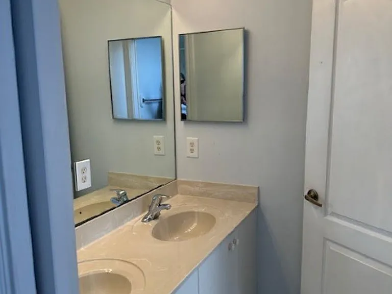 1008 NE 39th Ave — Photo 10