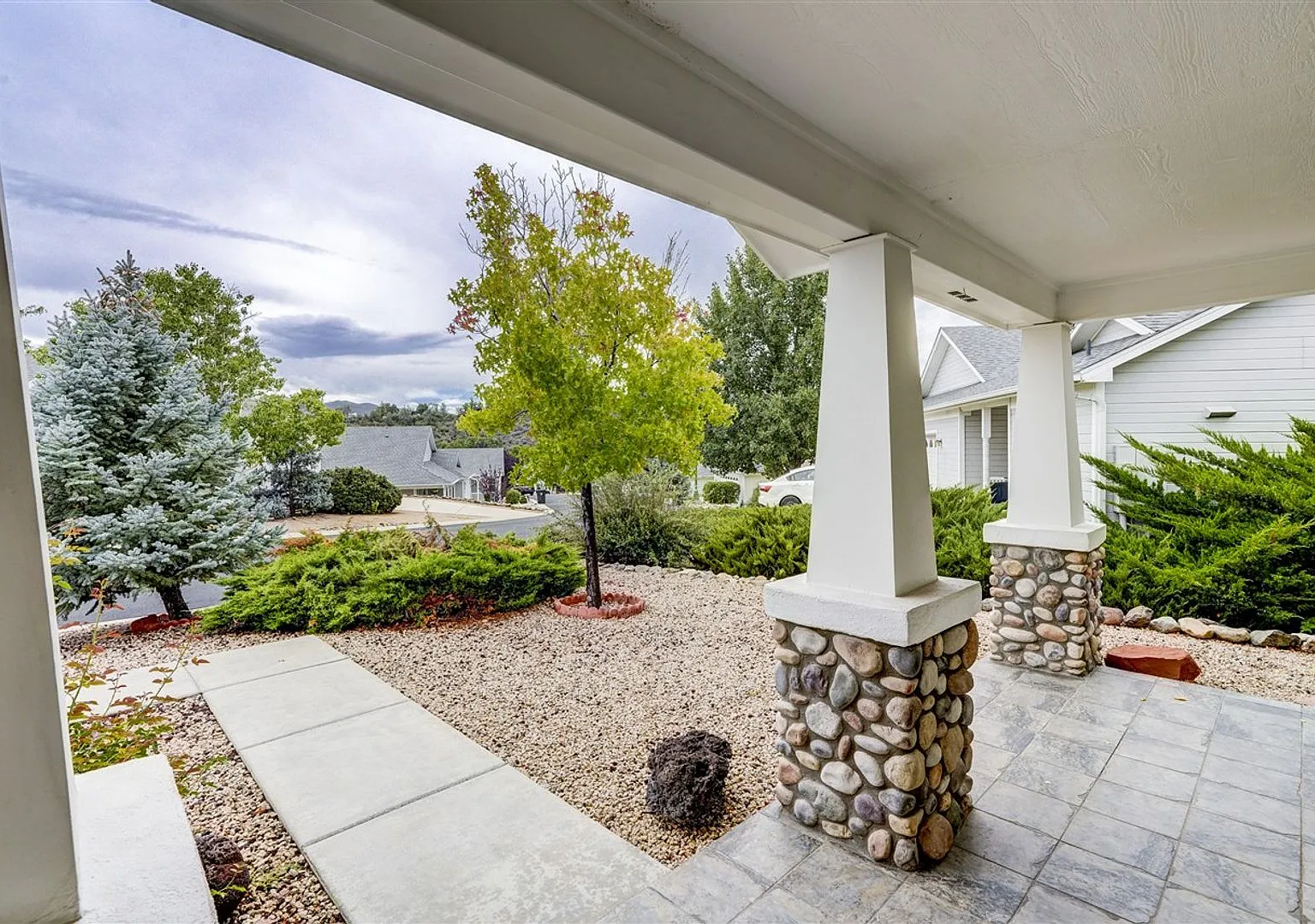 Beautiful 2 bedroom, 2 bathroom home in Victorian Estates 55+ Community — Photo 4