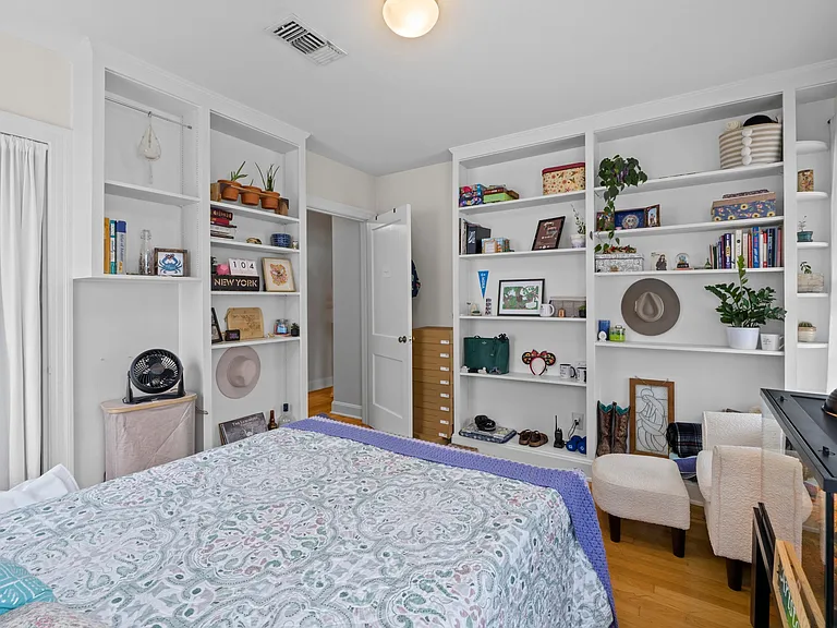 3206 Kerbey Ln — Photo 21
