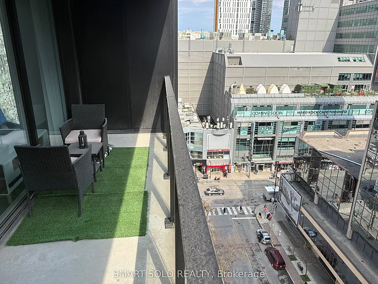 20 Edward St #904 — Photo 36