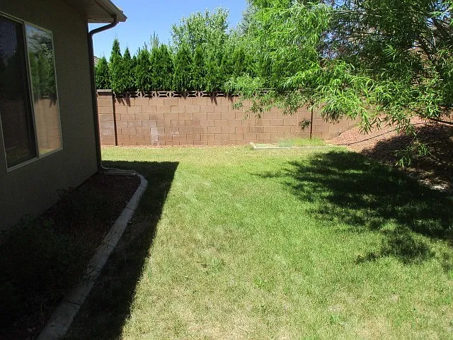 323 S 3525 W — Photo 20