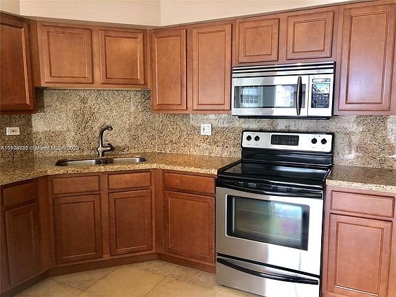 3rd image of 1408 Brickell Bay Dr APT 1203