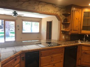 1087 Cheyenne Dr, South Lake Tahoe, CA 96150