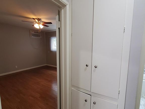 5th image of 938 N Spaulding Ave