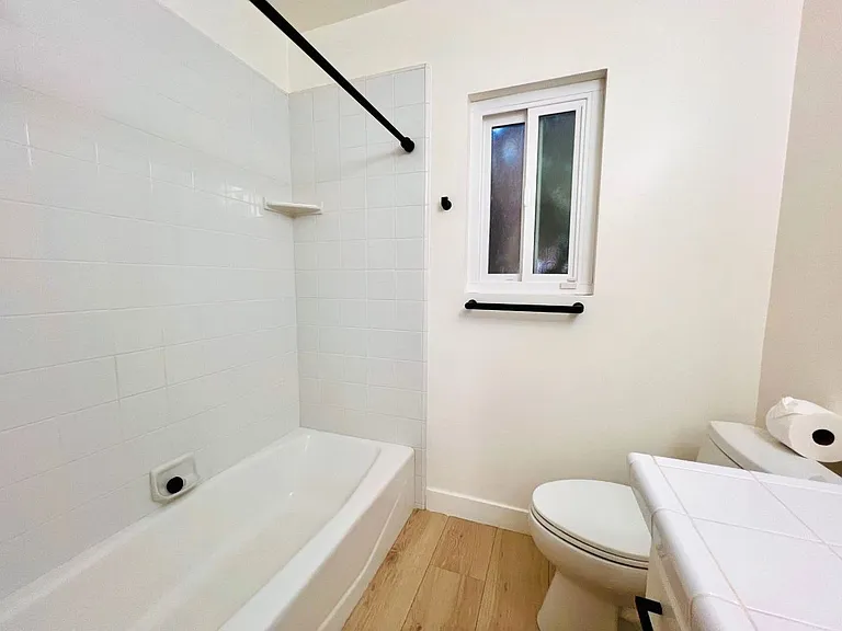 22637 Hickory Ave — Photo 15