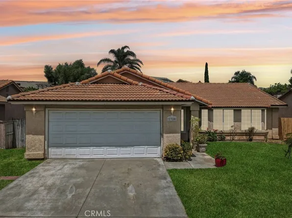 2320 W Sunrise Dr, Rialto, CA 92377