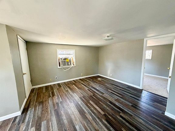 3rd image of 345 Shad Ln
