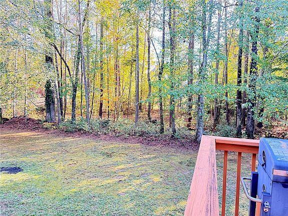 4th image of 128 Brookhaven Ln