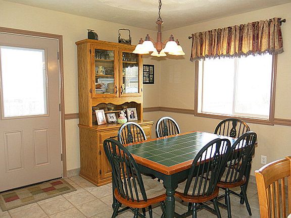 5th image of 2846 Newman Dr