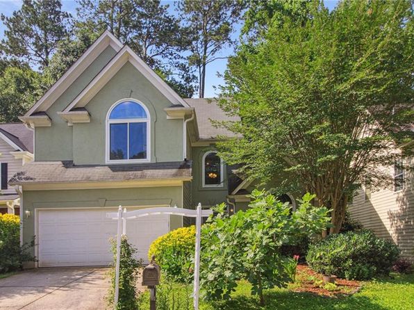 2979 Rosebrook Dr