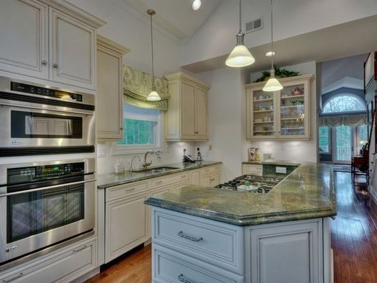 21 Glassbury Ct Mount Kisco NY 10549 Zillow 21 Glassbury Ct Mount Kisco NY 10549 Zillow