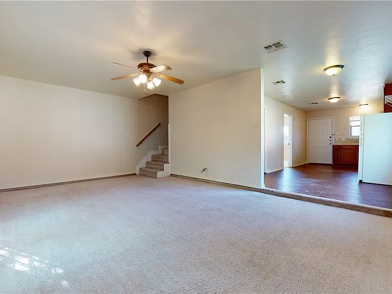 1915 Pine Tree Dr #A — Photo 14