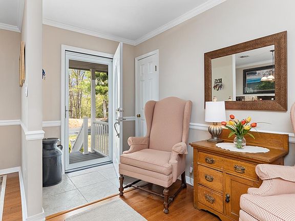 2nd image of 3014 Lanier Ln