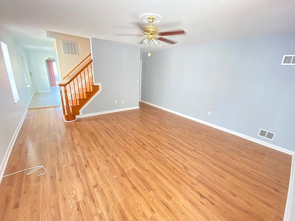 3rd image of 20 King James Ct #A