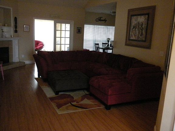 2nd image of 725 Gallaway Ln