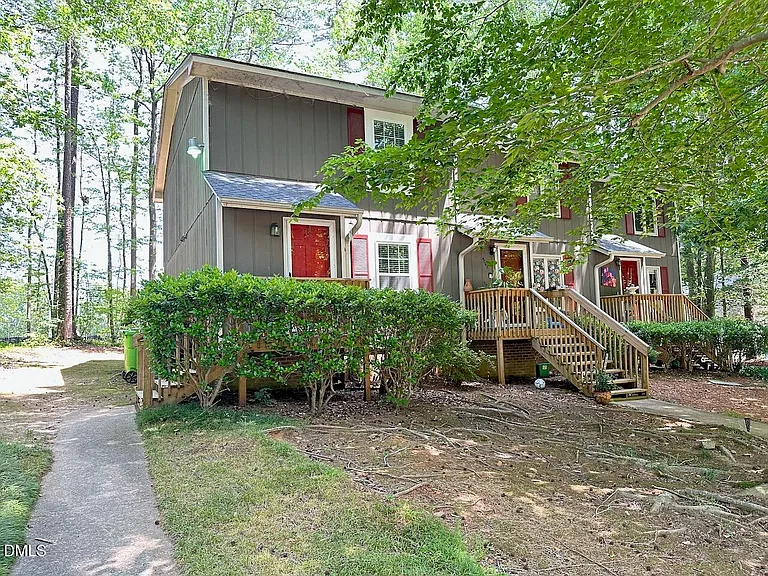 4050 Arckelton Dr — Photo 1