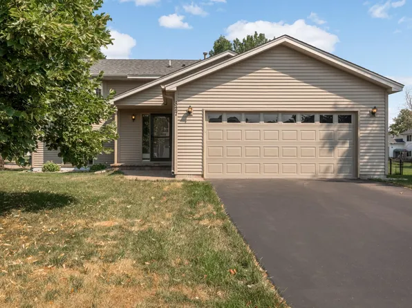 827 114th Ave NE, Blaine, MN 55434