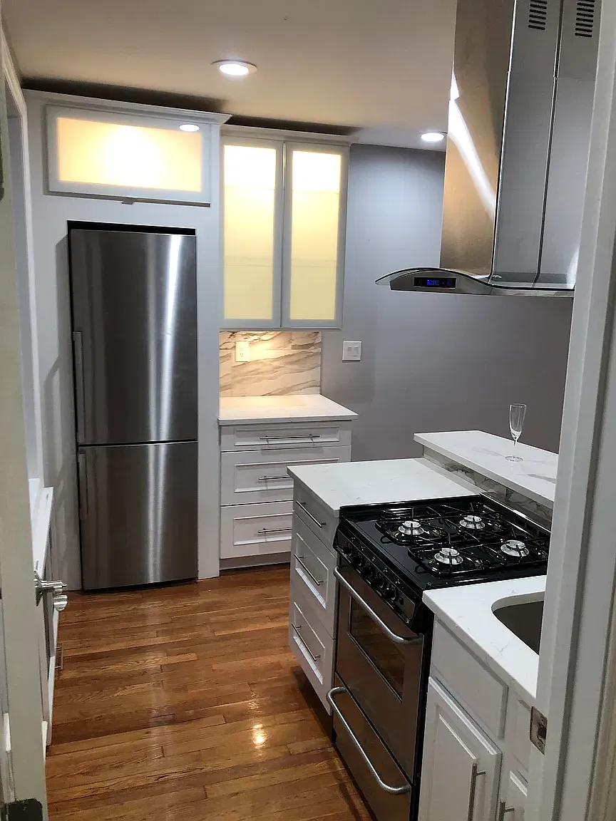 140-17 84th Drive — Photo 4
