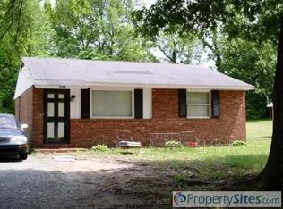 2209 Acorn Rd, Greensboro, NC 27406