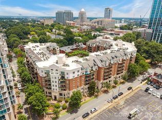 300 W 5th St APT 343, Charlotte, NC 28202