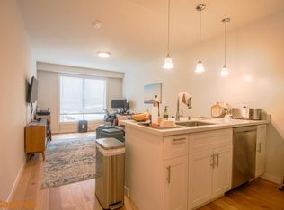 1421 10th Ave #C1, San Francisco, CA 94122