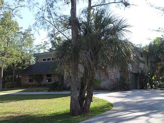2nd image of 5897 NW 74th Ter