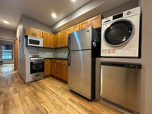 Rented by Coroi Corp | media 1