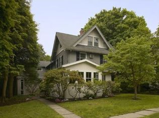 12 Hubbard Park Rd, Cambridge, MA 02138