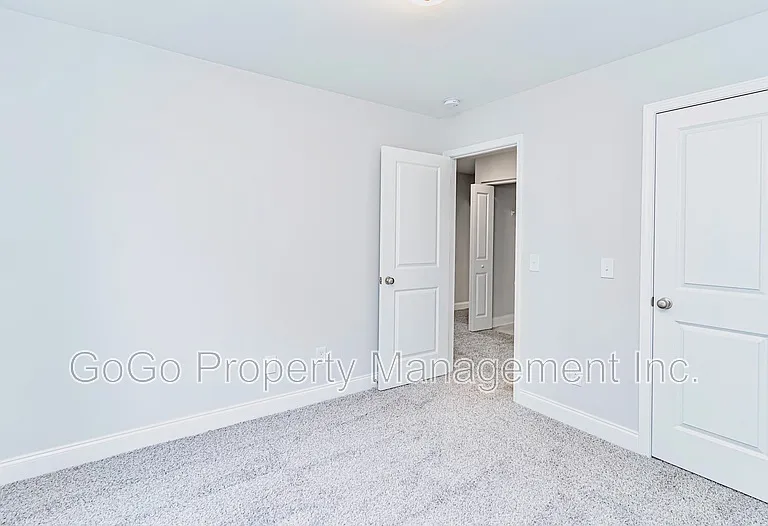 819 Marple Pl — Photo 10
